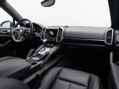 Foto Nummer 38: PORSCHE Cayenne