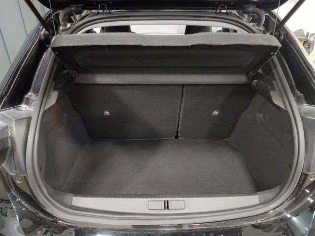 Corsa F Edition Hybrid e-DSC Automatik