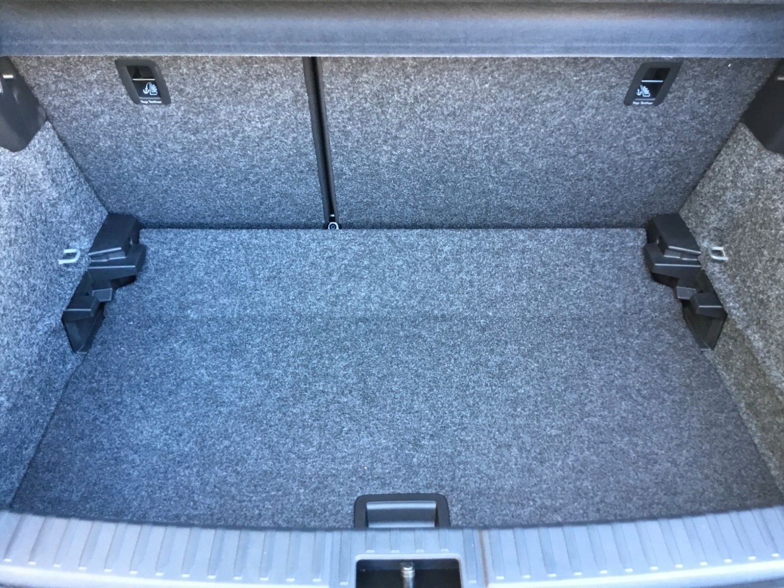 Fahrzeugabbildung SEAT Ibiza 1.0TSI Style DSG+ACC+16"+Navi+LED+FullLink