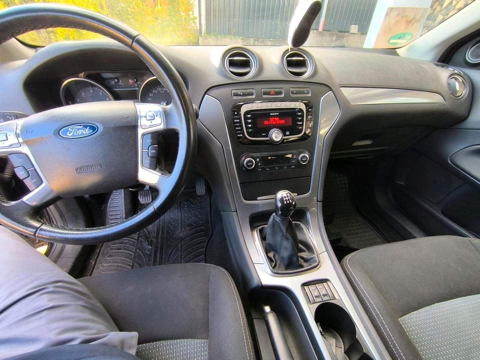 Ford Mondeo 2011 — photo 6