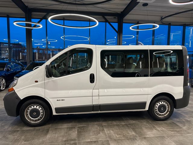 Renault Trafic Combi L1H1 2,7t  verglast*9- Sitzer*AHK*