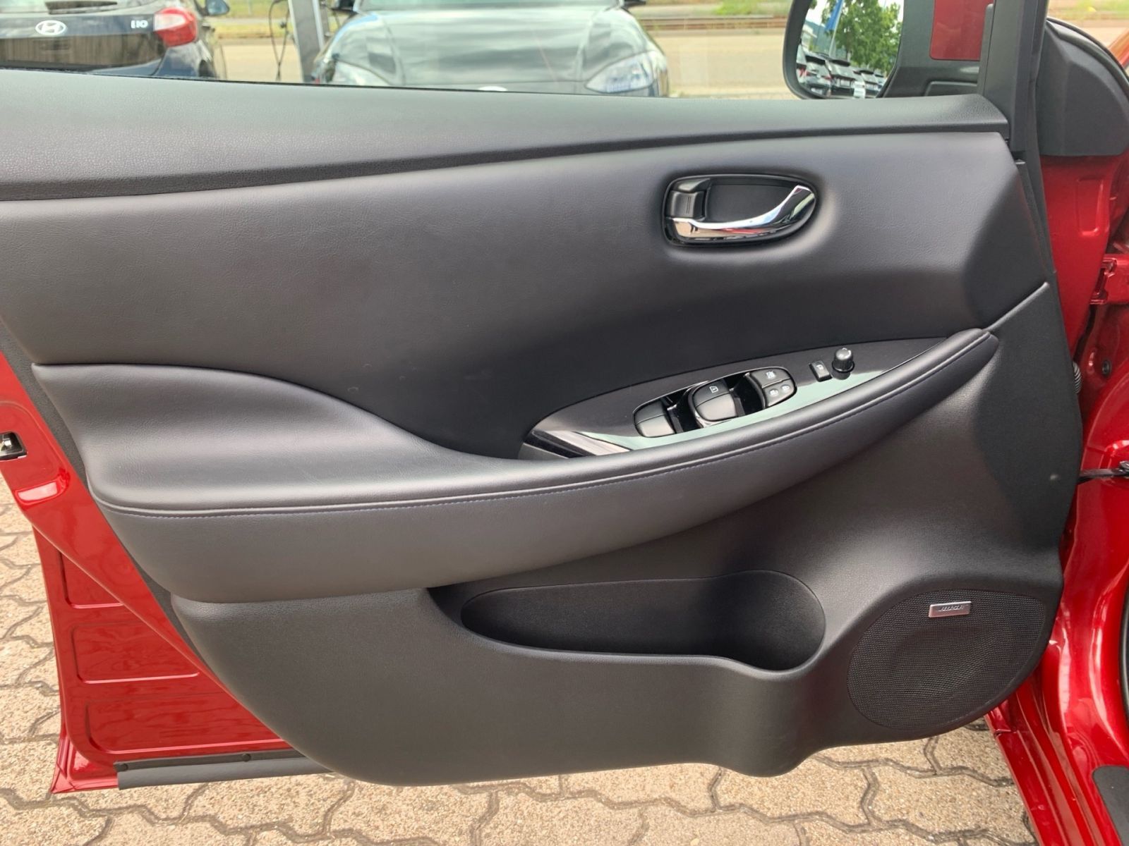 Fahrzeugabbildung Nissan Leaf Tekna Navi Leder EXPORT