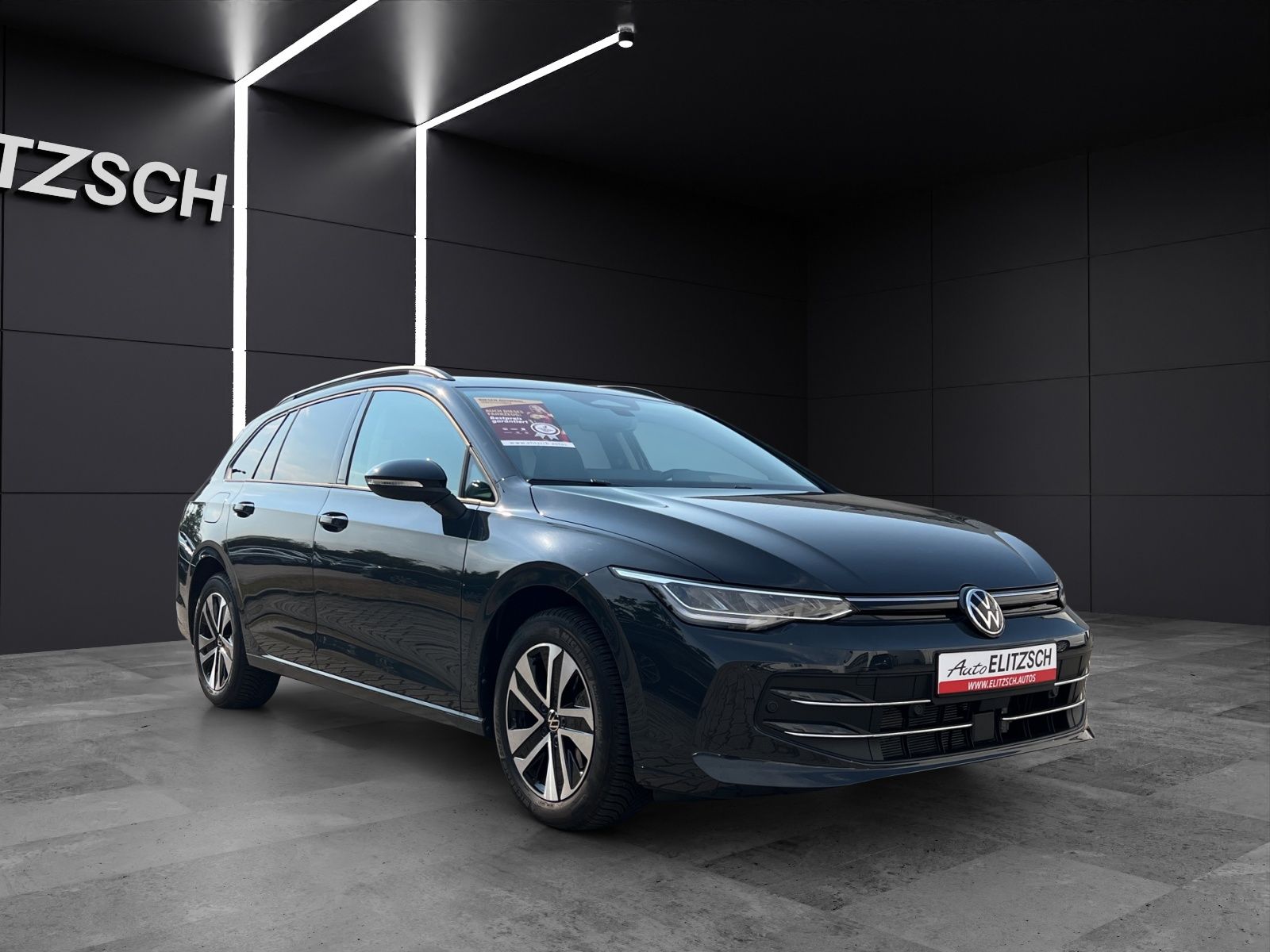 Fahrzeugabbildung Volkswagen Golf VIII Variant TSI Energy DSG LED Navi AID AC