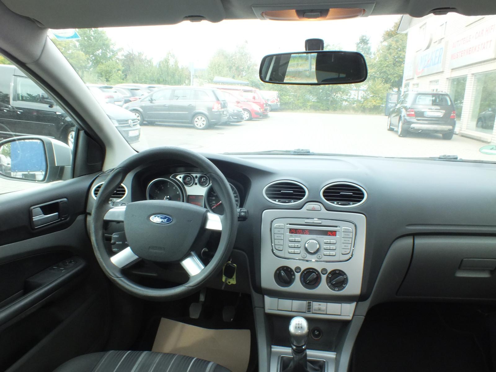 Ford Focus 2009 — photo 13