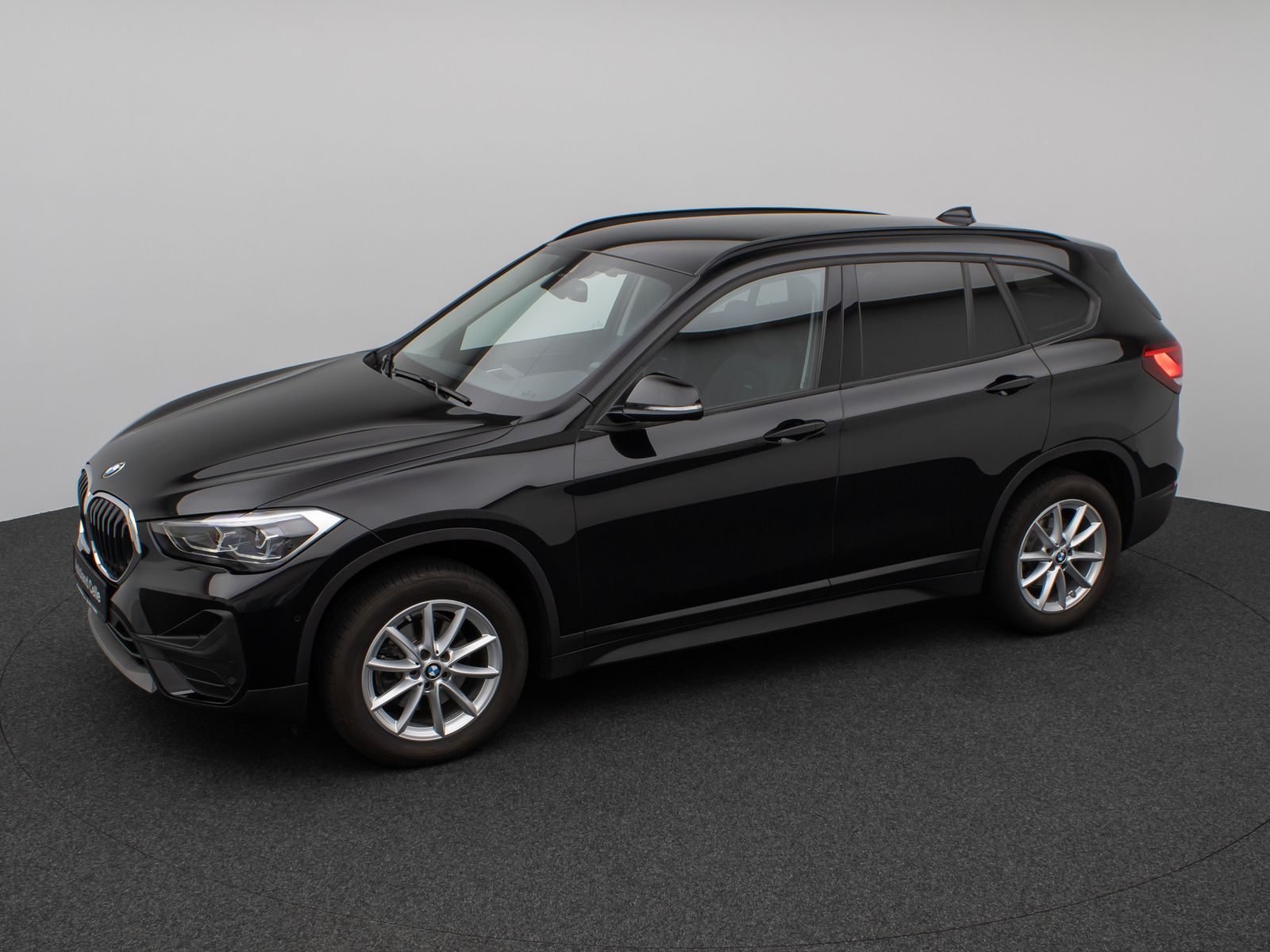 Fahrzeugabbildung BMW X1 sD18i Kamera DAB HiFi Navi Komfort LED Sport