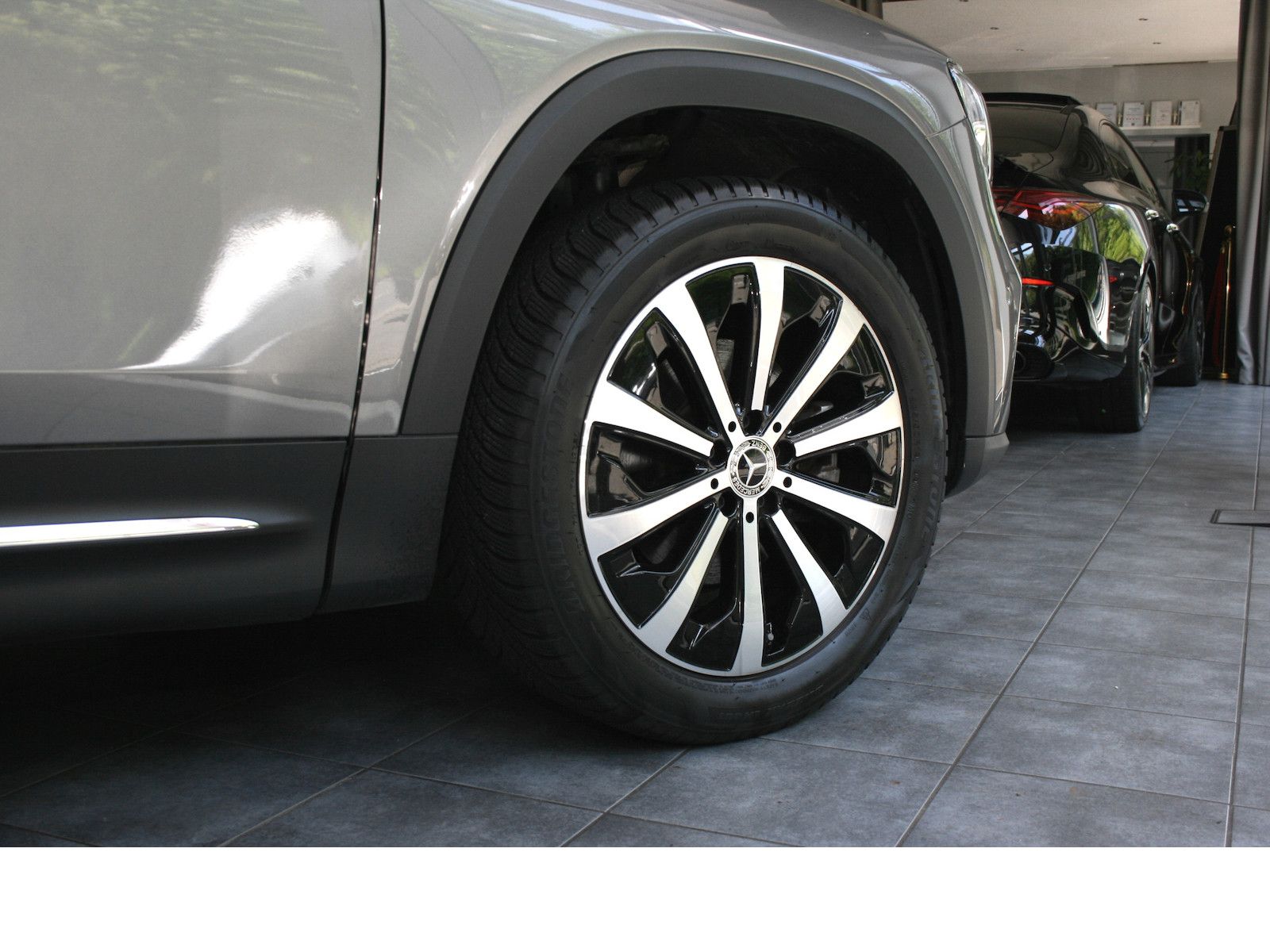 Fahrzeugabbildung Mercedes-Benz GLB 200 Progres. *Distronic*LED*360° Kamera*MBUX
