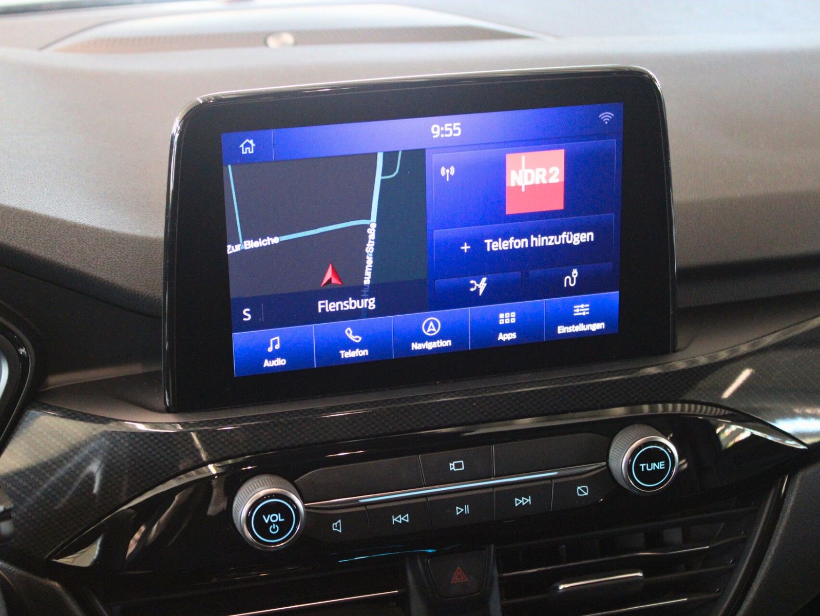 Fahrzeugabbildung Ford Kuga 2.5 PHEV ST-Line X Aut. AHK PANO ACC uvm.