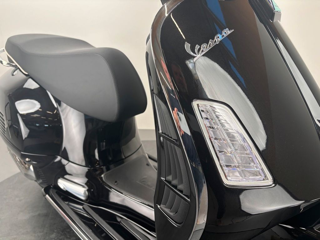 Fahrzeugabbildung Vespa GTS 125 FL SUPER *2026 NEUFAHRZEUG*
