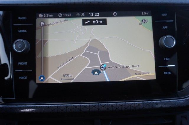 Fahrzeugabbildung Volkswagen T-Cross TSI Style DSG LED Navi PDC SH 17"