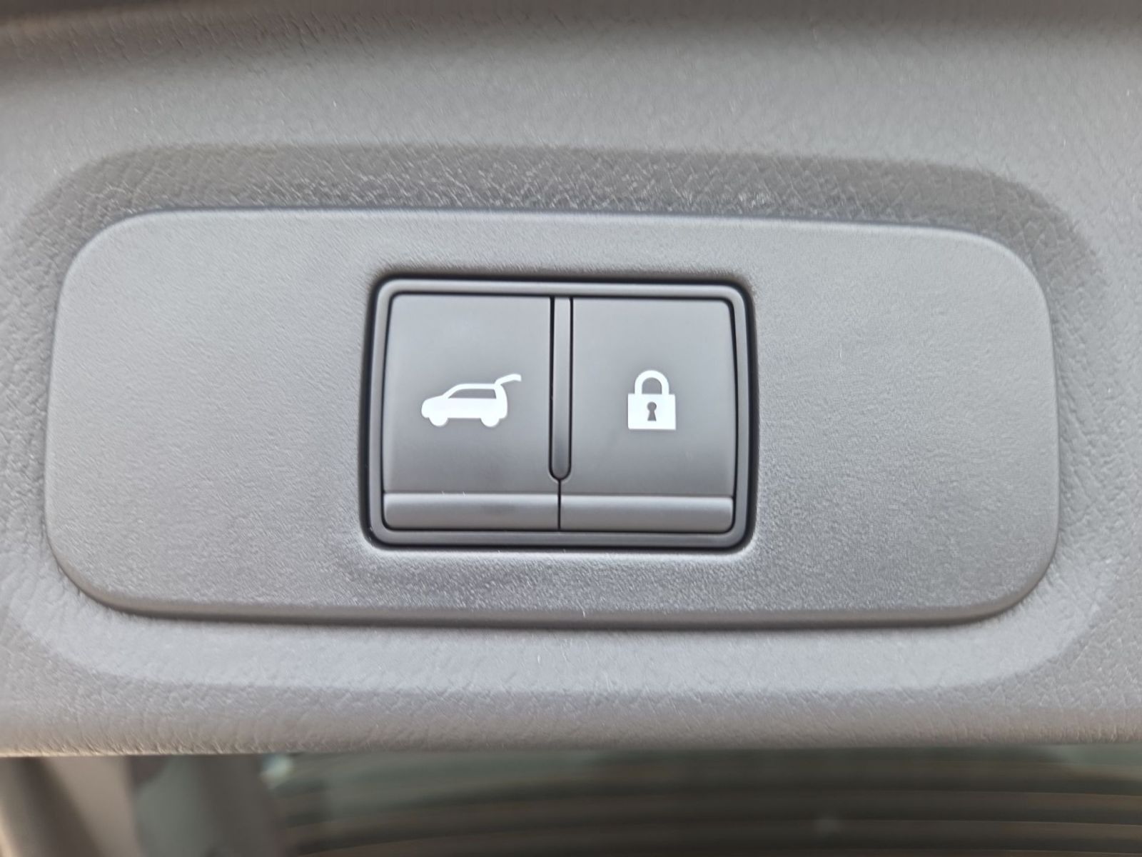 Fahrzeugabbildung Nissan Qashqai 1.3 DIG-T MHEV N-Connecta 158 PS Autom.
