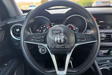 Alfa-Romeo Stelvio - 11