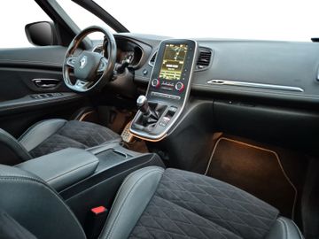 Renault Grand Scenic Black Edition TCe 140 5-Sitzer