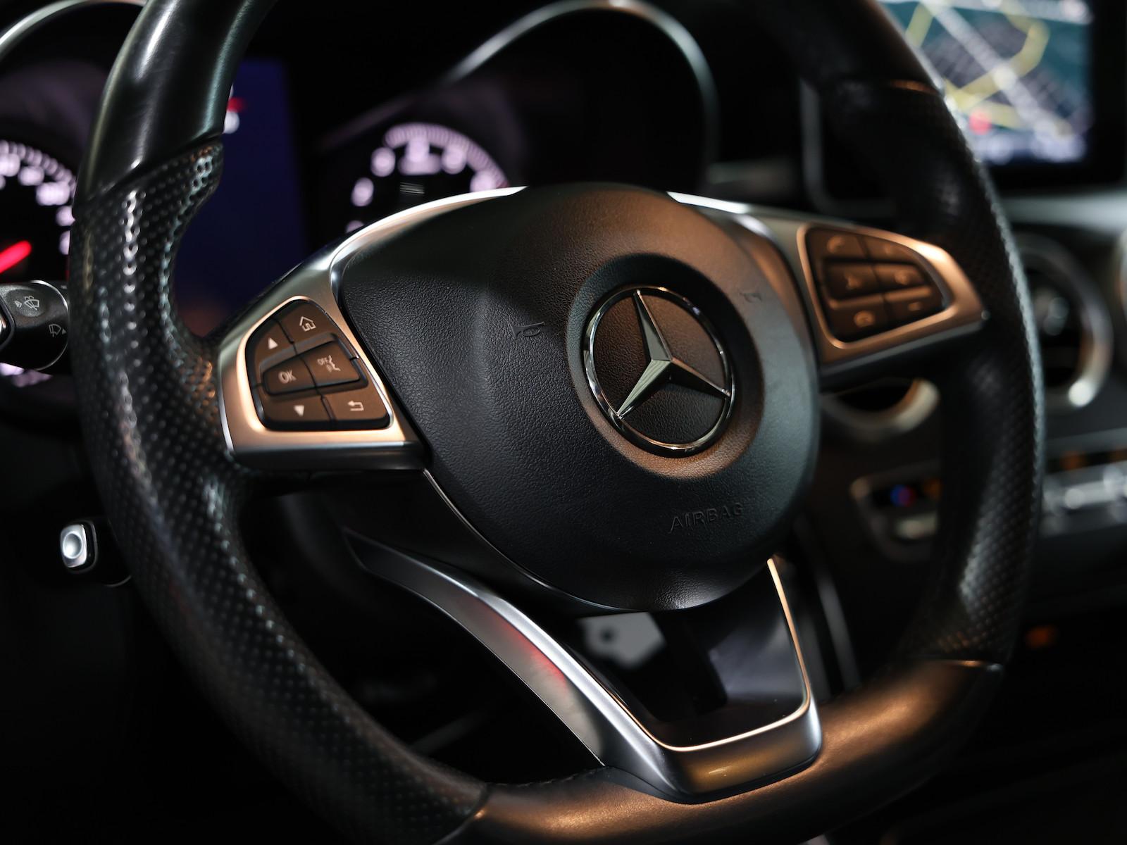 Mercedes-Benz C 180 CGI LIMOUSINE AMG-LINE STYLING VOLL-LEDER
