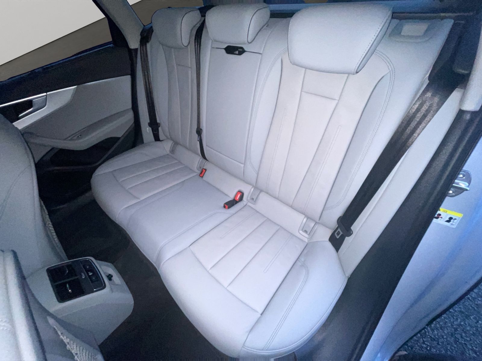 Audi A4 Allroad - Bild 19