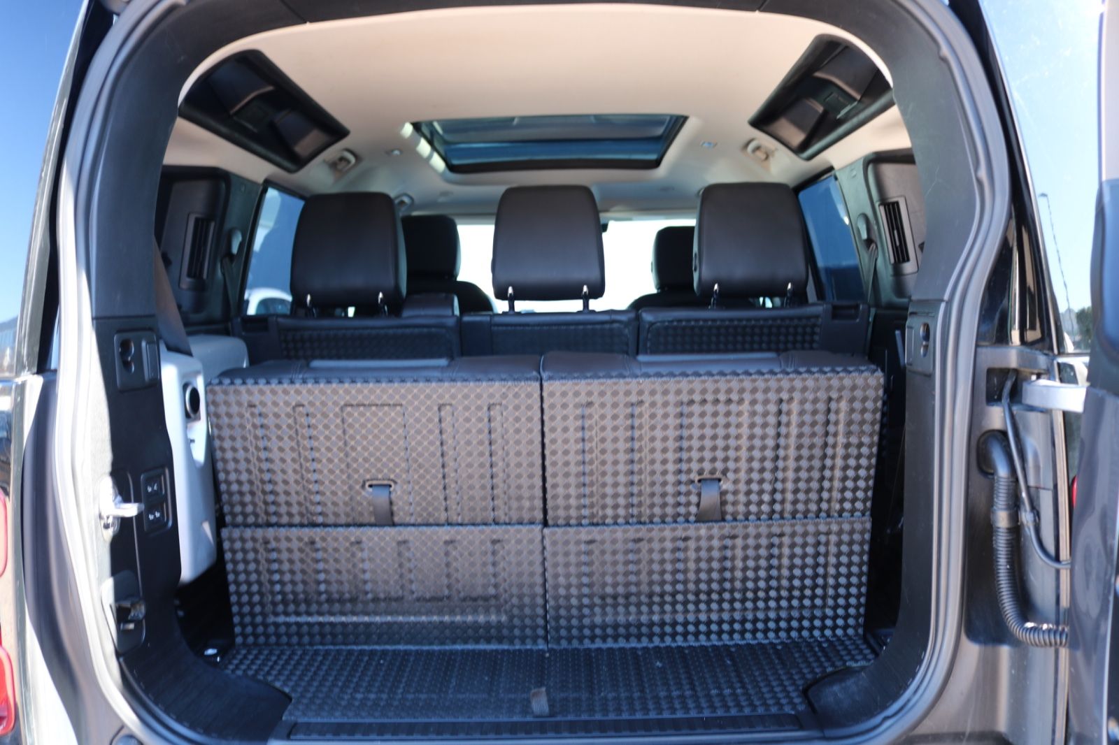 Land Rover Defender D240 S AWD/7 SITZER/PANO/AHK/MERIDIAN/ foto 20