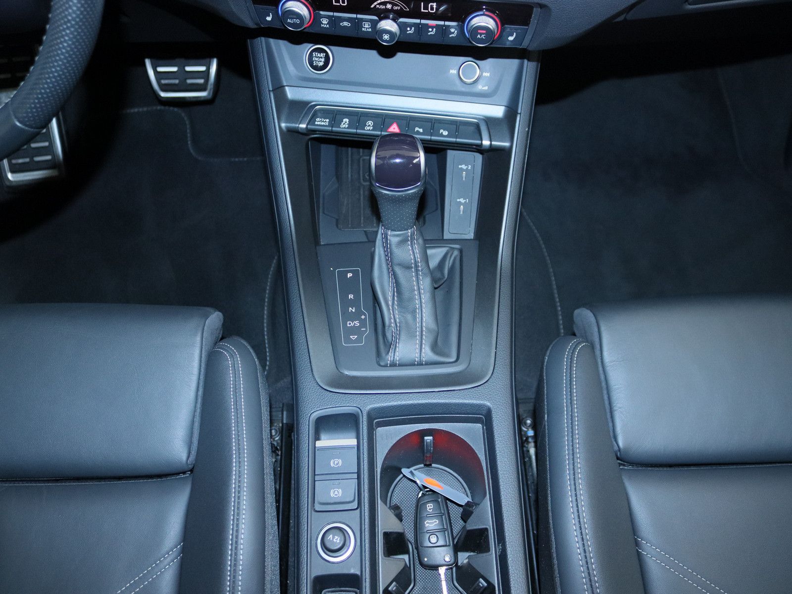 Audi Q3 Sportback 40 TFSI quattro S line AHK SONOS foto 21