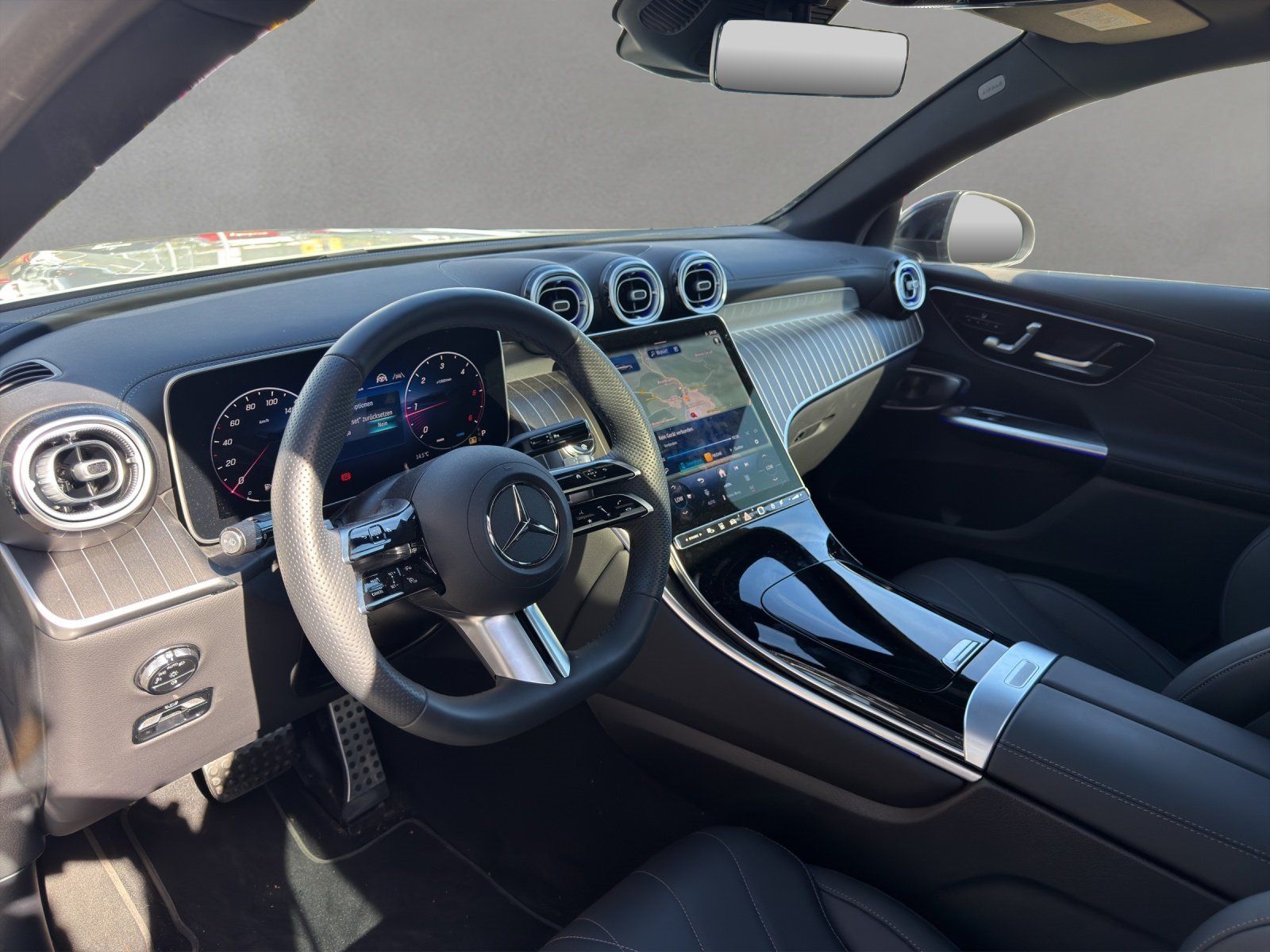 Fahrzeugabbildung Mercedes-Benz GLC450d AMG Editi AIRMATIC Pano DISTR Standh AHK