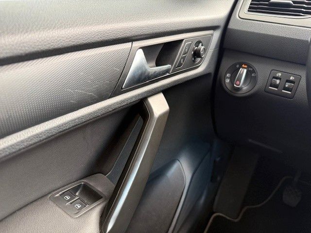 Fahrzeugabbildung Volkswagen Caddy Edition 35 2.0l Diesel 150PS AHK!
