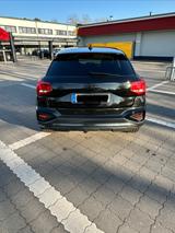 Audi Q2 35 TFSI S tronic - Anhängerkupplung - black  - Audi Q2 von privat