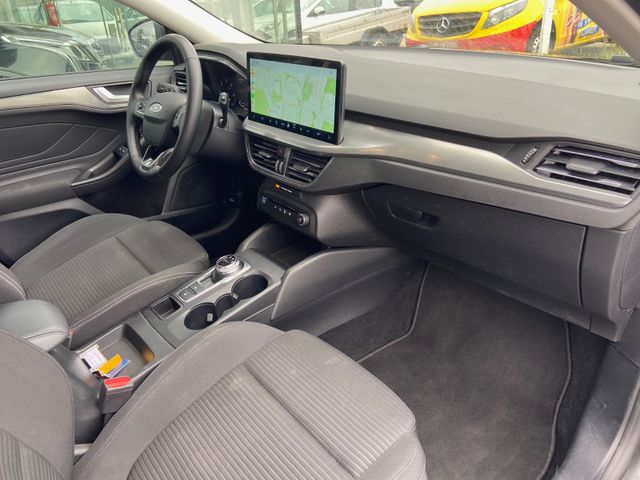 Fahrzeugabbildung Ford Focus Turnier Titanium NAVI+RFK , AHK abnehmbar