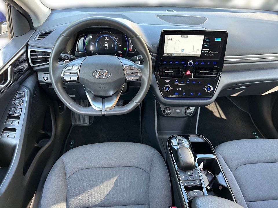 Fahrzeugabbildung Hyundai IONIQ FL ELEKTRO STYLE 1HD GARANTIE7/27 LED+NAV+