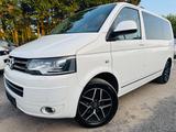 Volkswagen T5 Multivan Navi/AHK/SHZ/Bi-Xenon/Scheckheft - Volkswagen T5 Multivan in Mainz