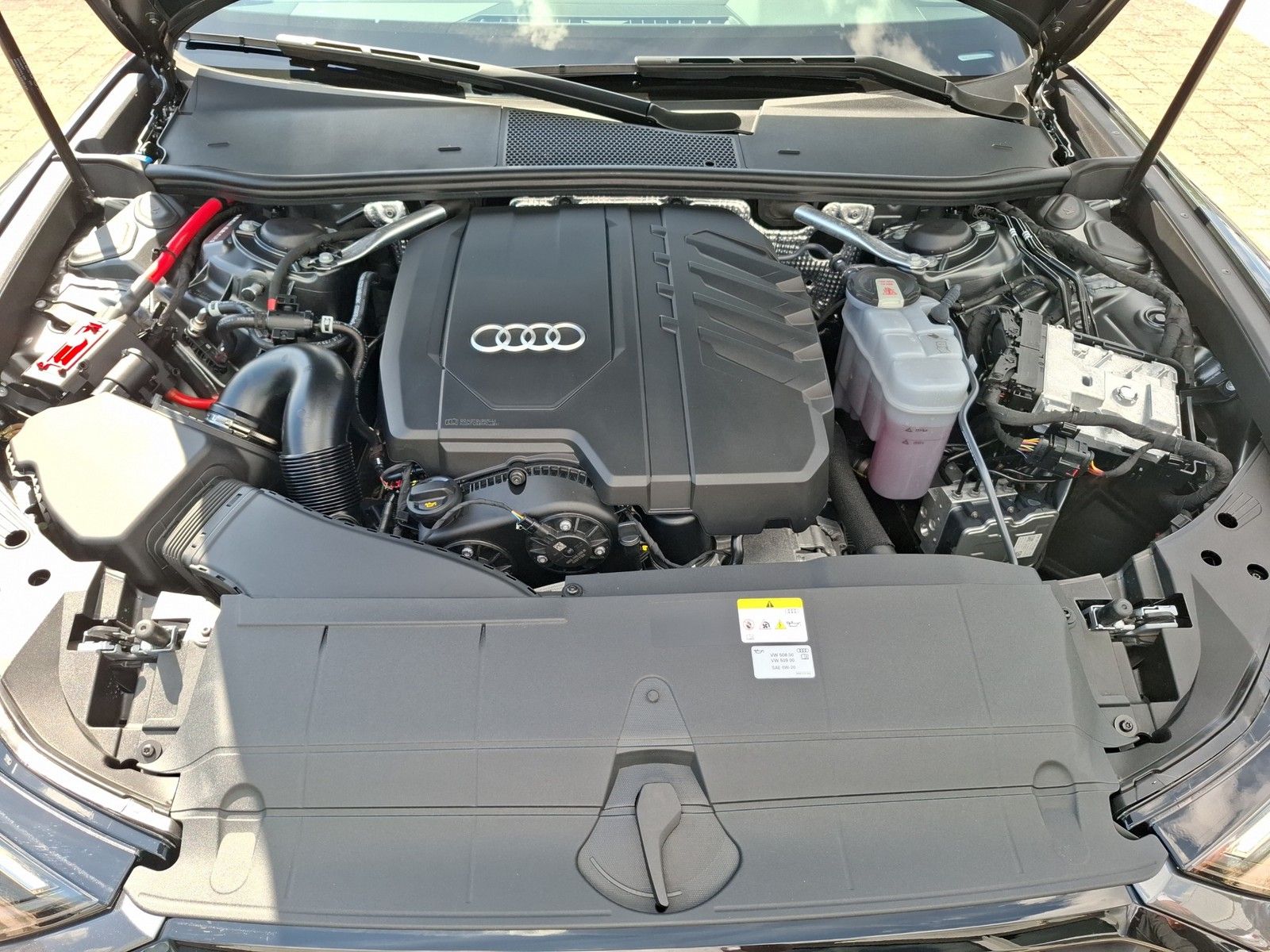 AUDI A6 Limousine 45 TFSI quattro S line AHK / LED / - Image 17