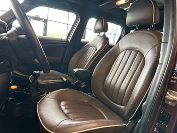 MYAUTOCENTER – Gebraucht- und Jahreswagen mit Werkstattservice in Pfaffenhofen MINI Cooper SD Countryman TEM*NAVI*PDC*PANO*XENON*