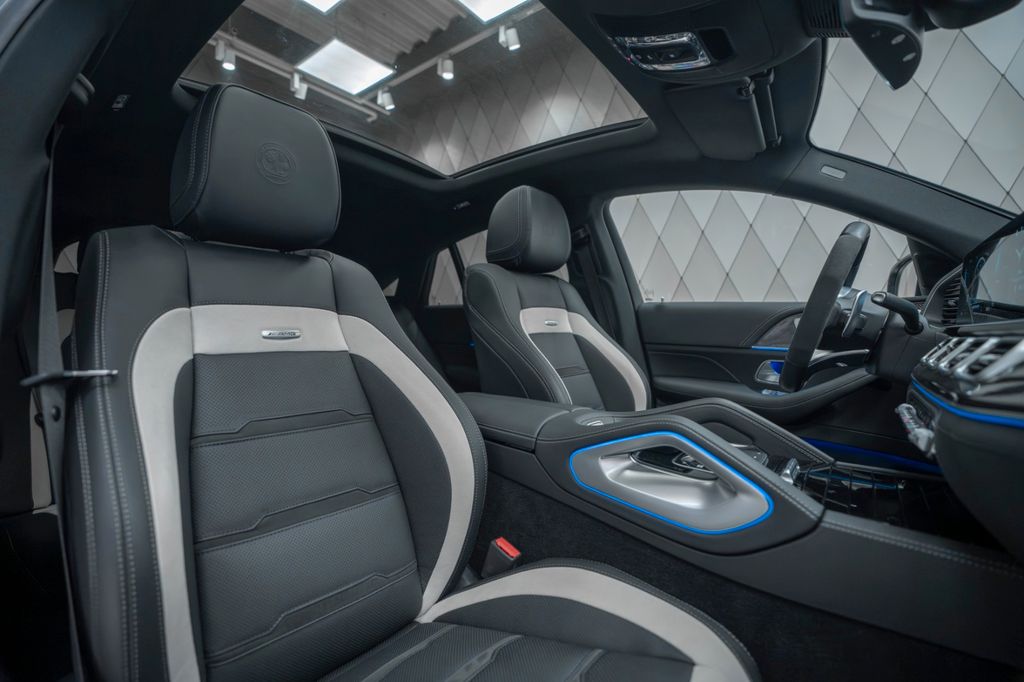 GLE 63 AMG COUPE BLACK / BLACK CARBON - Bild 17