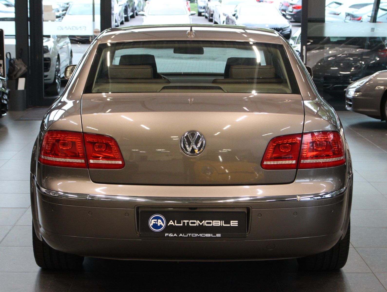 Fahrzeugabbildung Volkswagen Phaeton V6 TDI 4M Lang Exklusive 4Sitzer+VOLL