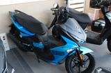 Kymco SUPER 8 R 50i / LED-Scheinwerfer / Garantie - Offers
