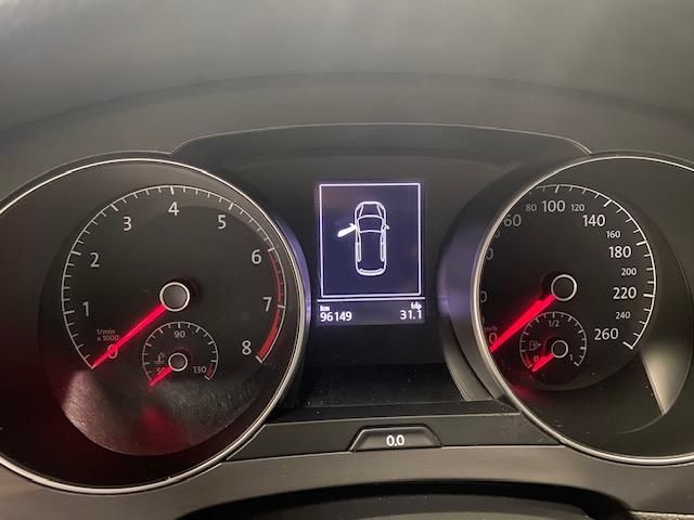 Fahrzeugabbildung Volkswagen Golf Sportsvan 1.5 TSI Comfortline+APP+ACC+KAMER