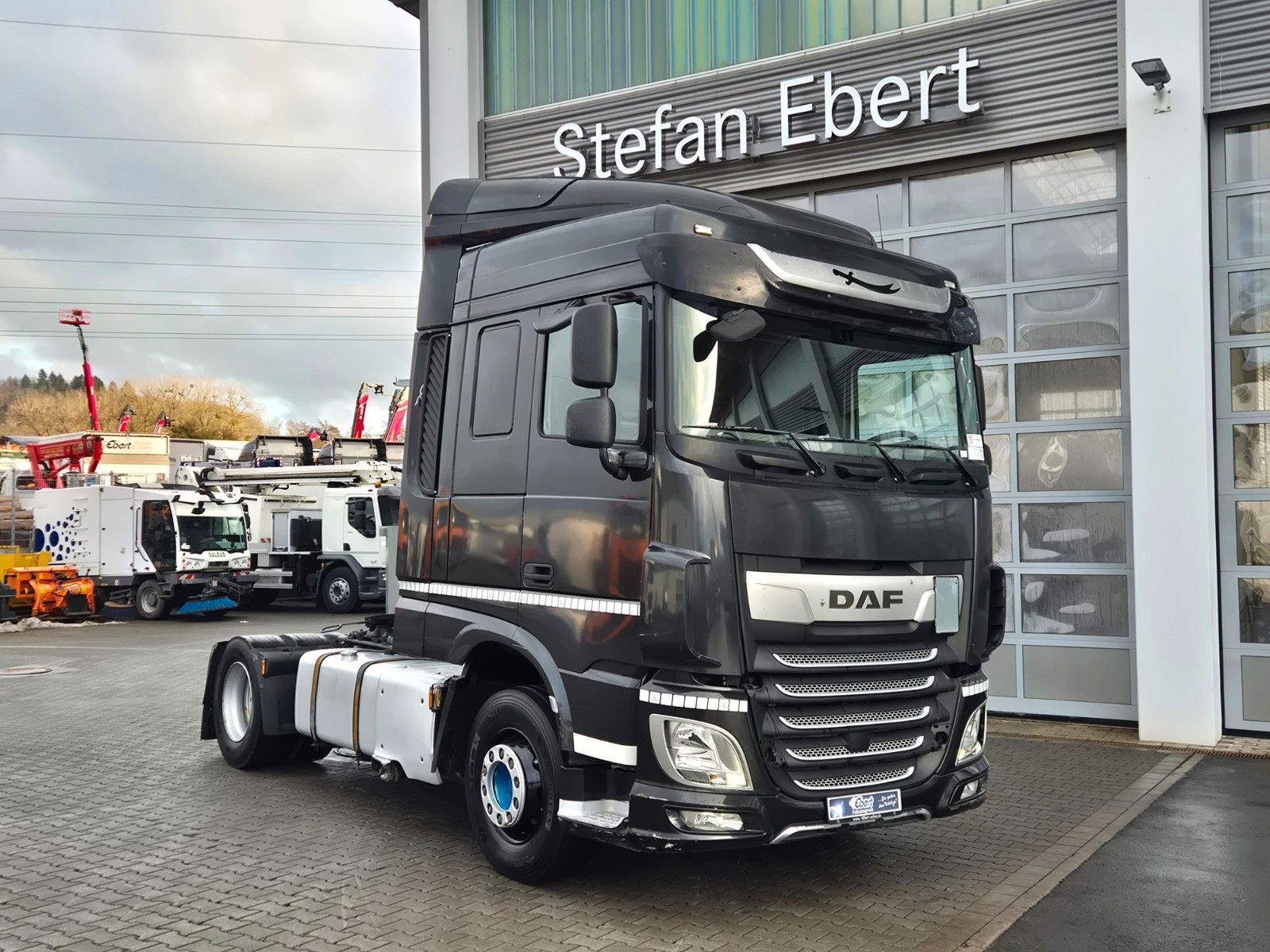 Fahrzeugabbildung DAF XF 450 4x2 Spoiler Klima 2x Tank 2x Bett