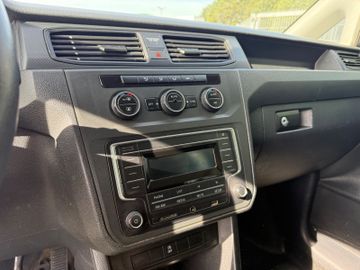 Volkswagen Caddy - 11