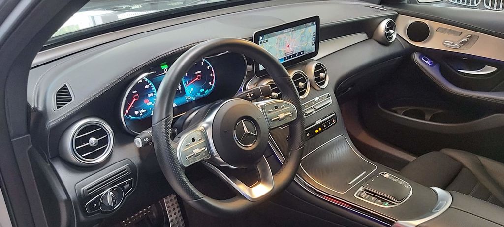 Mercedes-Benz GLC 300 4M AMG AIRM DISTR LEDER NETTO 41.500