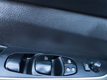 Nissan Navara Tekna Double Cab 4x4*Leder*LED*AHK*SSD*