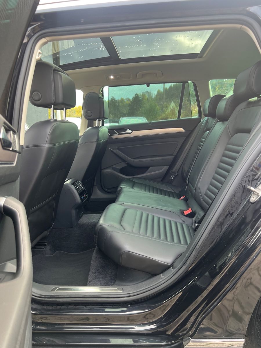 Fahrzeugabbildung Volkswagen Passat Variant Highline *DIGITALTACHO*CARPPLAY*