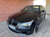 BMW M5 E60 - BMW M5: E60