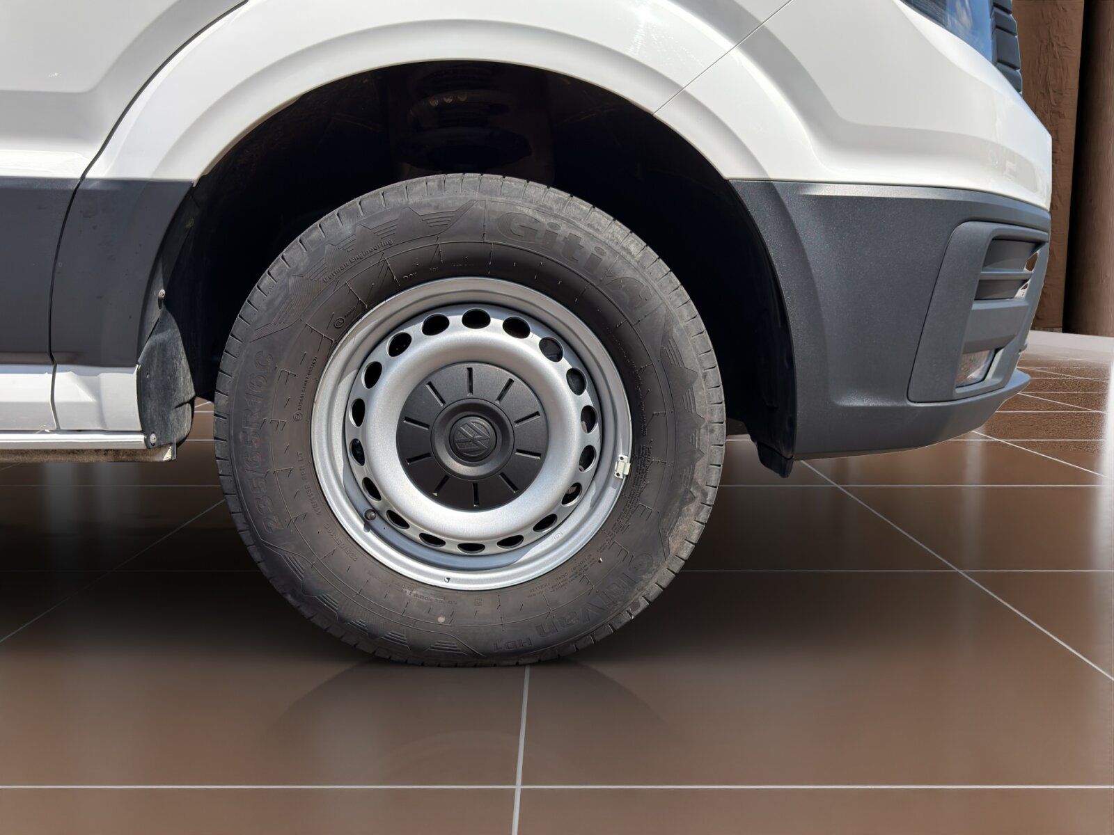 Fahrzeugabbildung Volkswagen Crafter 35 Koffer 2.0 TDI Ladebordwand