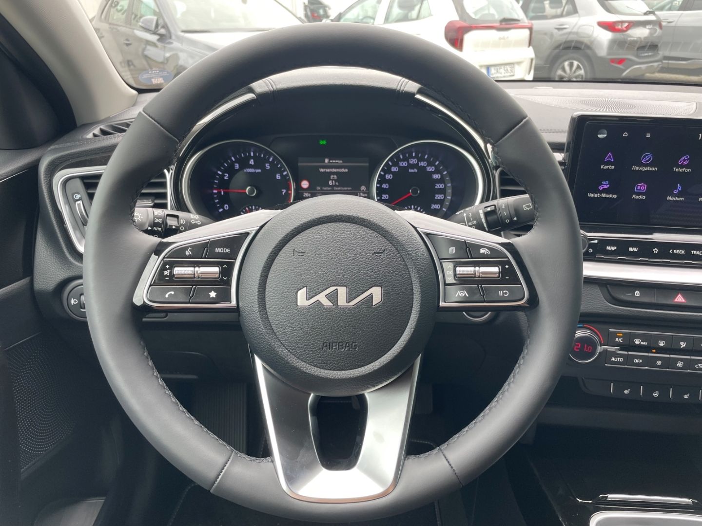 Fahrzeugabbildung Kia Ceed Ultimate LED totWinkAss Kamera Spurhalteass