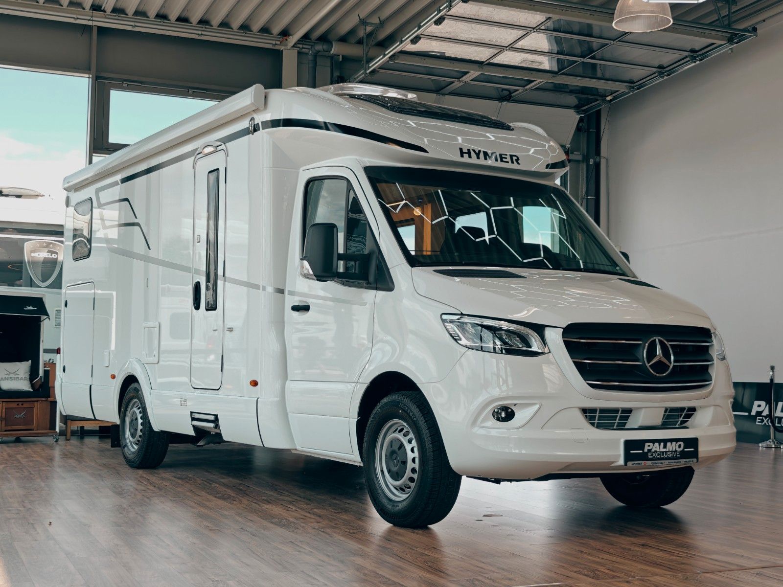 Fahrzeugabbildung HYMER / ERIBA / HYMERCAR TRAMP S 680 PREMIUM - 2025