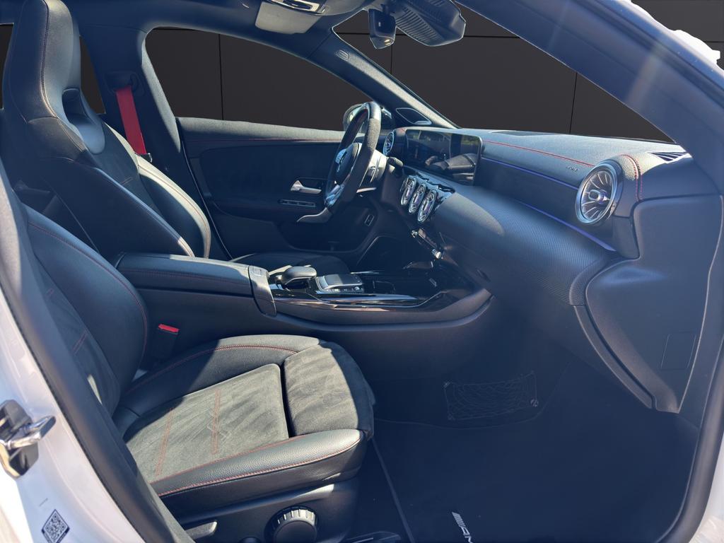 Mercedes-Benz CLA 35 AMG