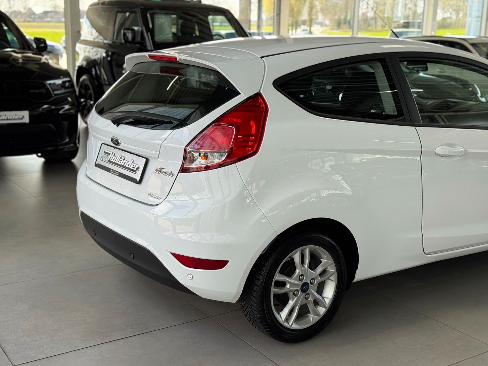 Fahrzeugabbildung Ford Fiesta 1.25 SYNC Edition  "GARANTIE Klima PDC"