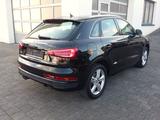 Audi Q3 1.4 TFSI ultra cylinder on demand - Audi mit Benzin-Antrieb: Schwarz, Geländewagen