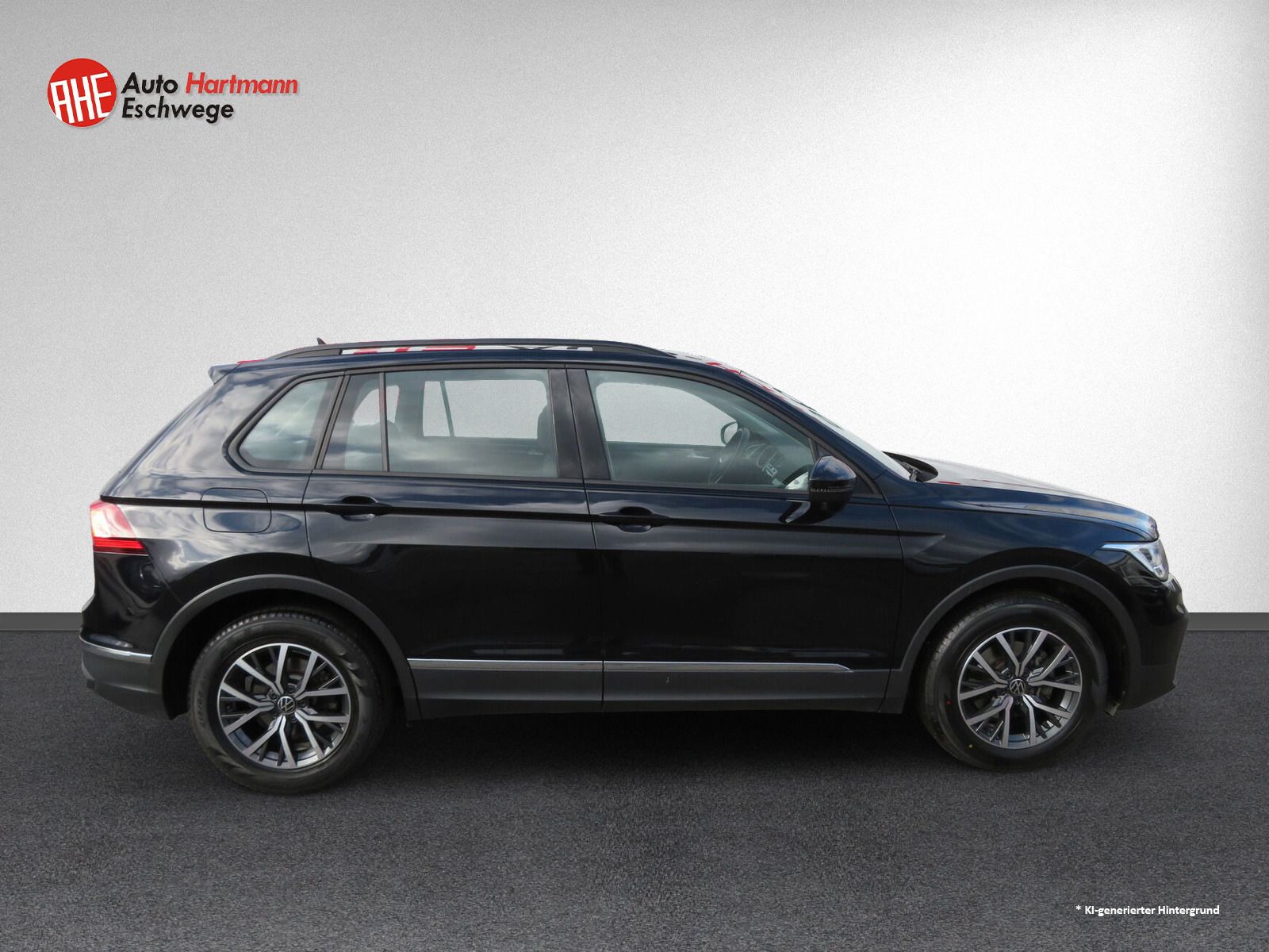 Volkswagen Tiguan 2.0 TDI Life DSG LED Navi Ahk Rfk ACC 17' imagem 3