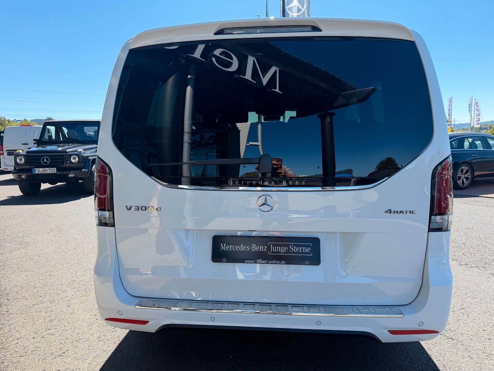 Fahrzeugabbildung Mercedes-Benz V 300 d AVA 4MATIC AMG AHK2,5 DISTRONIC Standh
