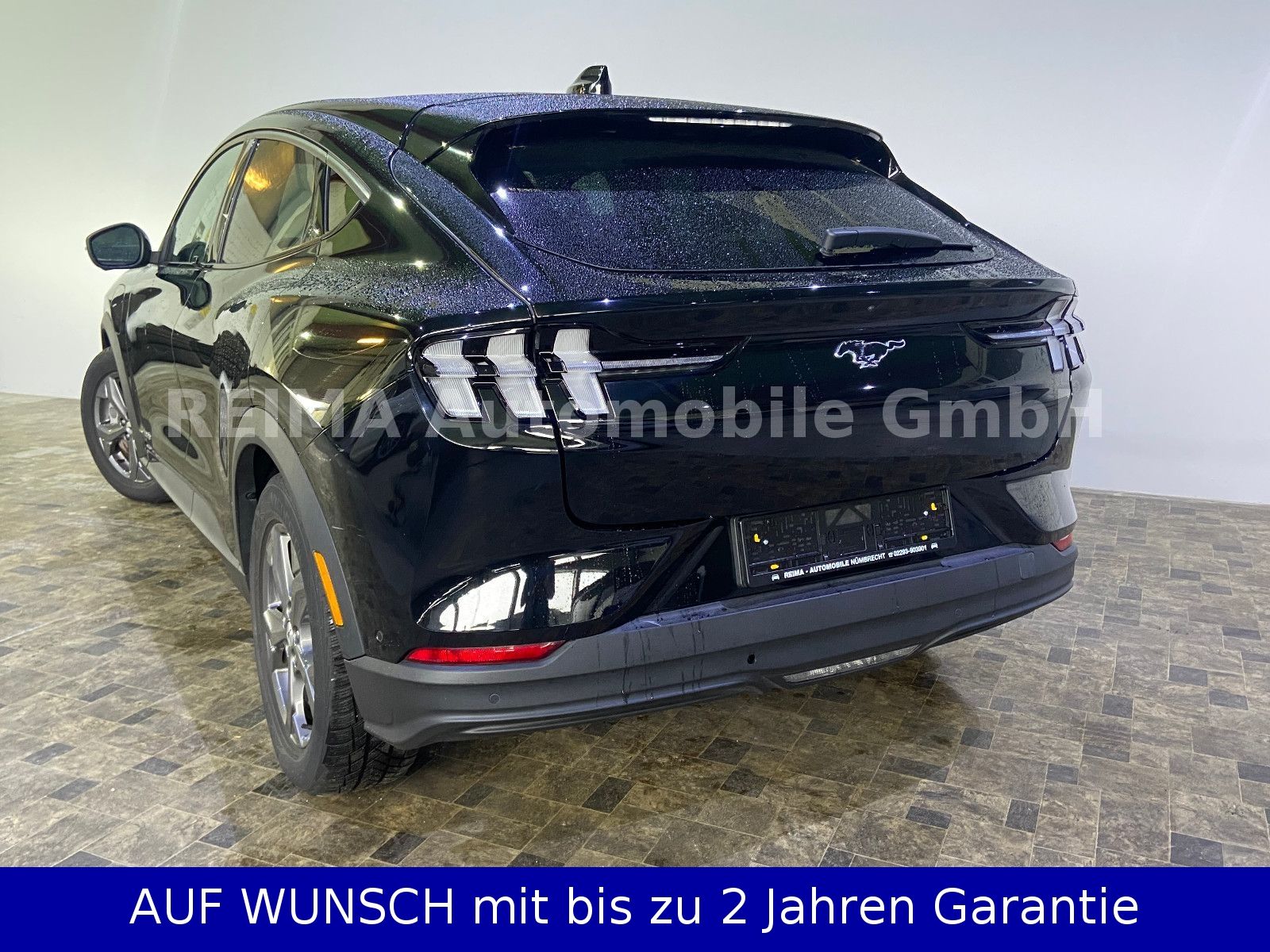 Fahrzeugabbildung Ford Mustang Mach-E, Pano, B&O Sound, ACC