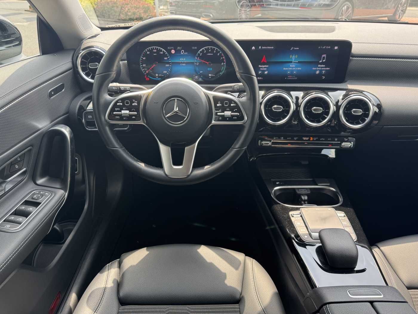 Fahrzeugabbildung Mercedes-Benz CLA 250e Shooting Brake DistrPlus+RFK+Augment+LE