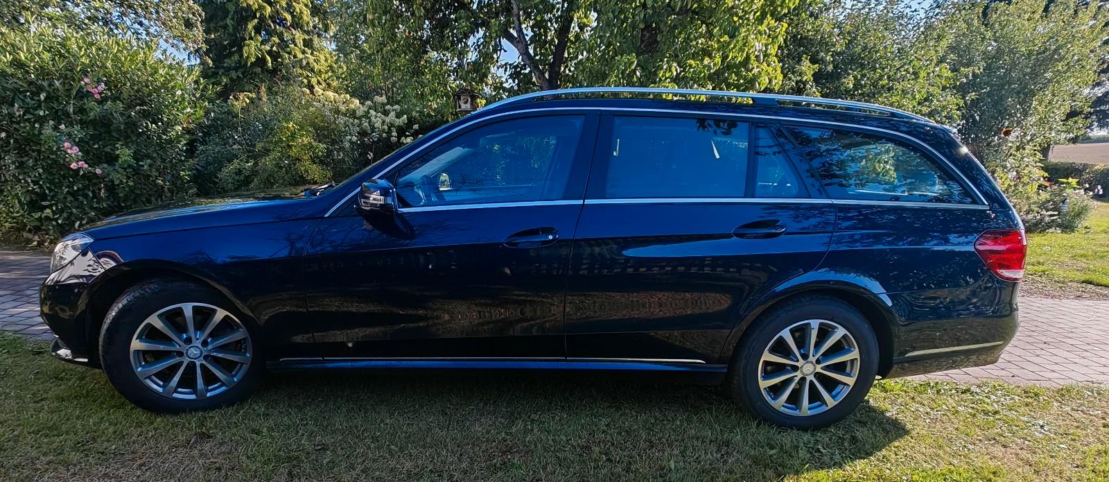 Mercedes-Benz E 220 BlueTEC BlueEFF. Standard