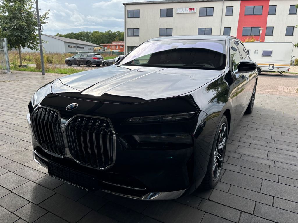 BMW 740